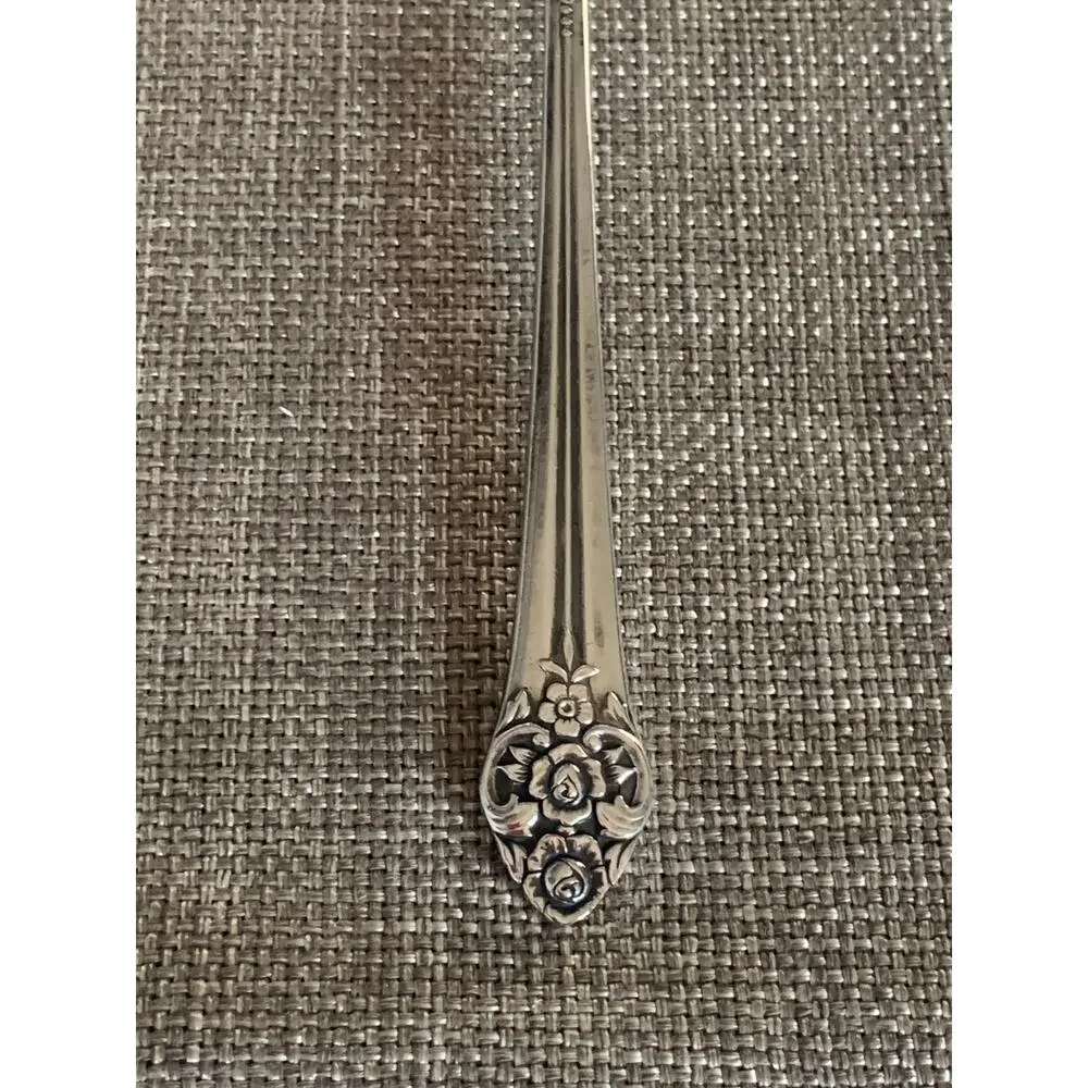 Rogers 1881 Oneida Ltd 1948 Salad Fork Plantation Pattern 6 1/2
